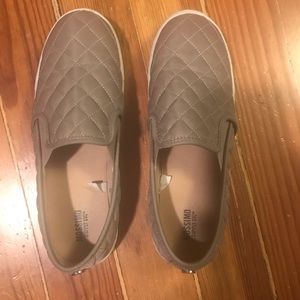 Mossimo quilted fashion sneakers